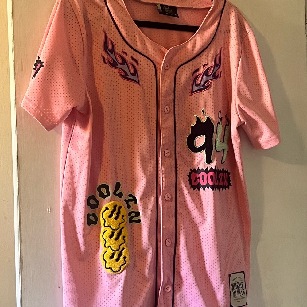 Stylish Pink Graphic Men's Casual Shirt